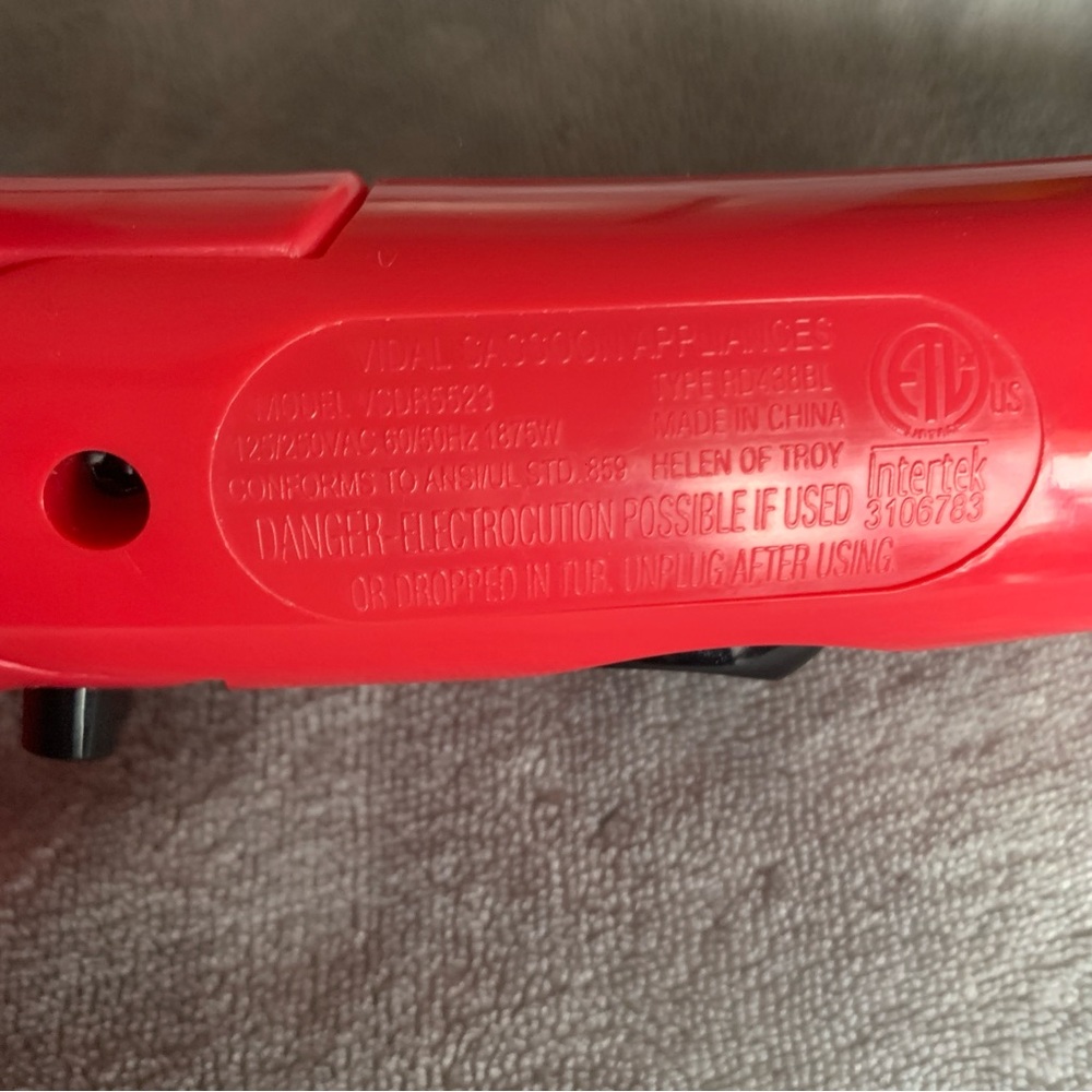 Vidal Sassoon Red/pink Hair Dryer small tiny hair dryer - Picture 4 of 8
